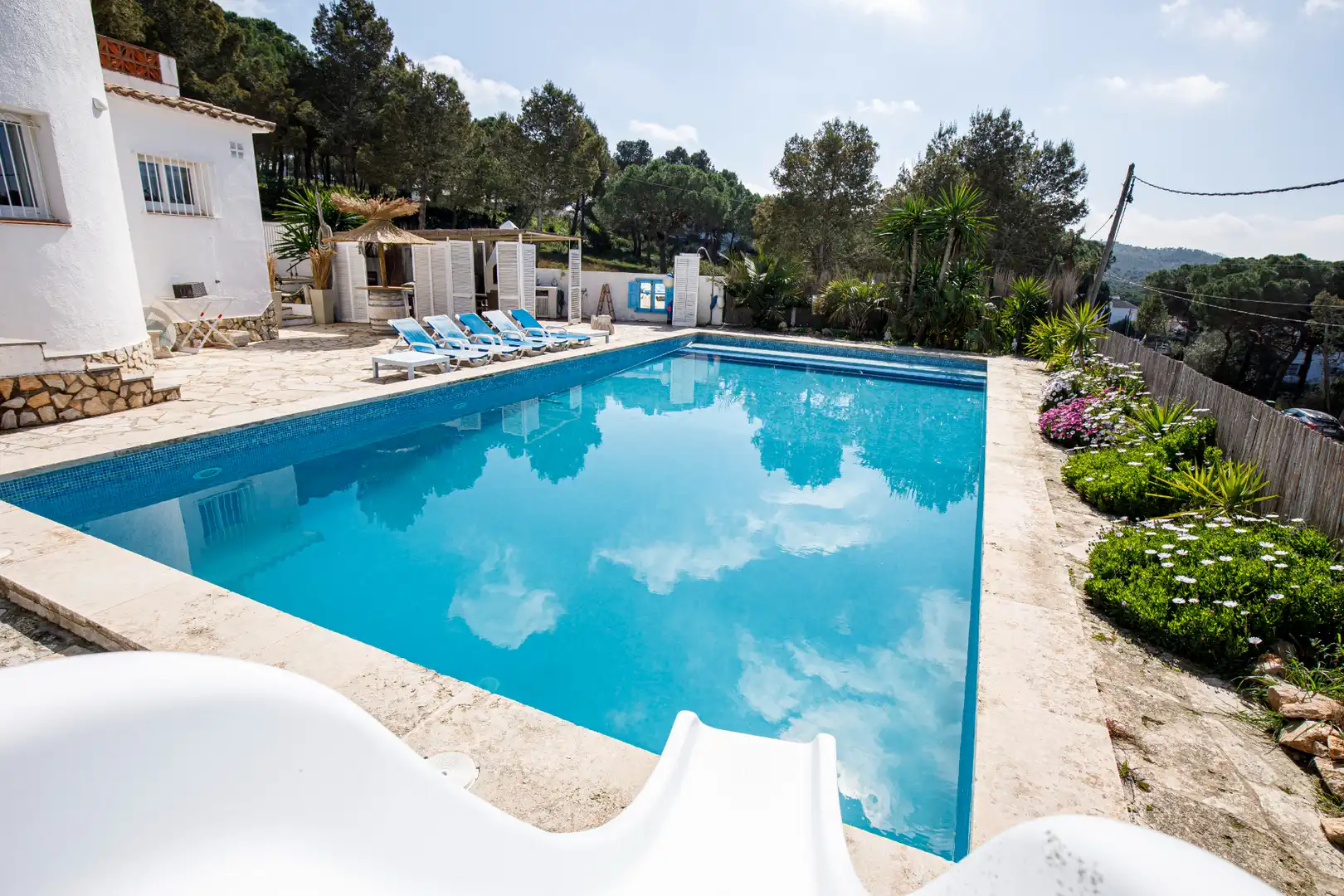 Piscina de Casa o xalet en venda en L'Escala amb Aire condicionat, Jardí privat i Terrassa