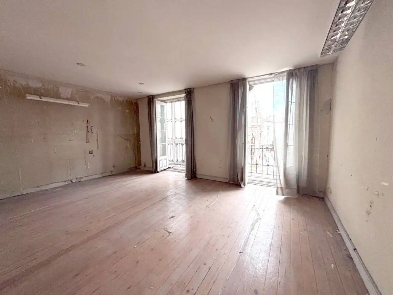 Sala d'estar de Pis en venda en Casco Antiguo