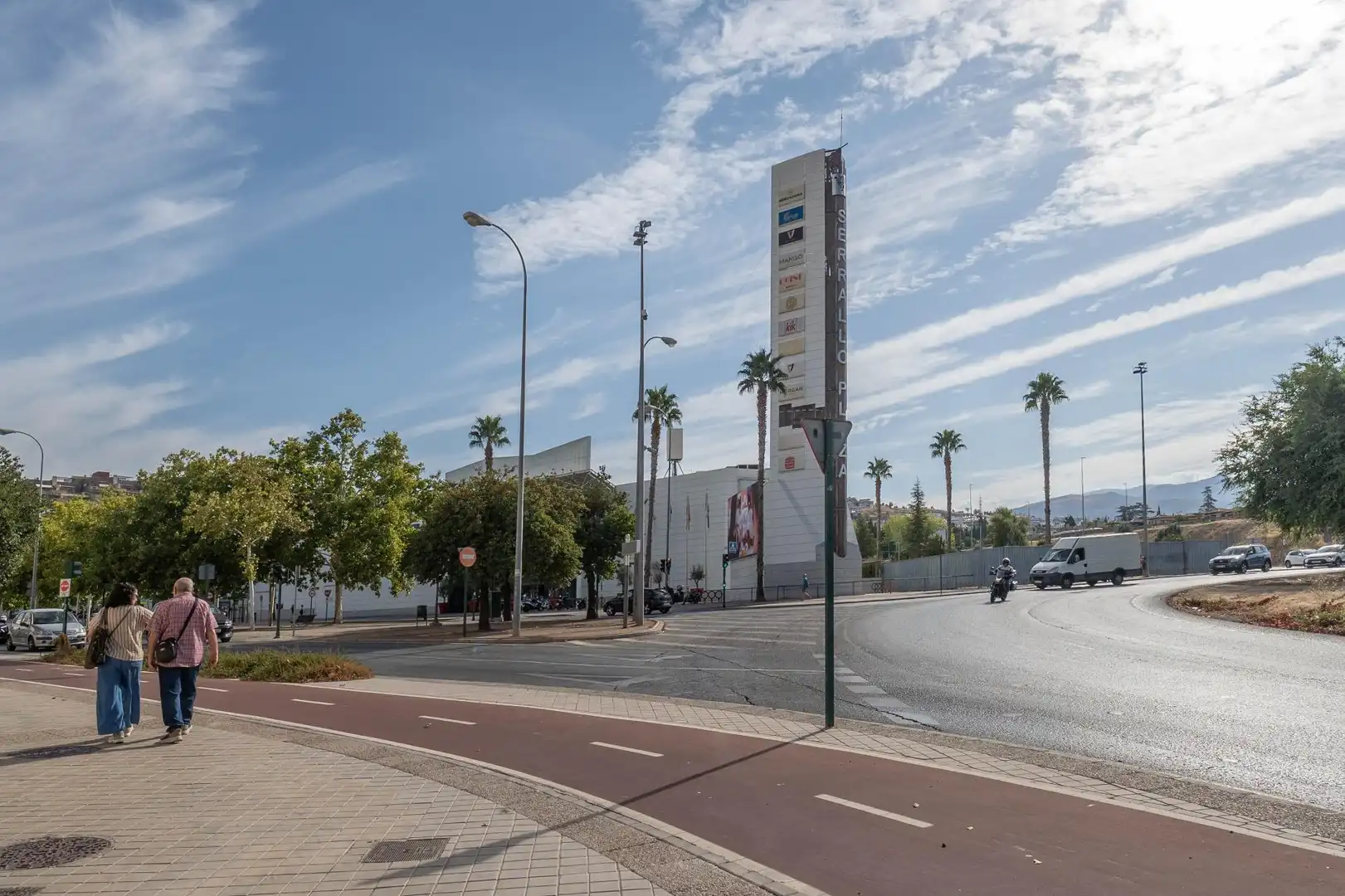 Außenansicht von Gebäude zum Verkauf in Granada