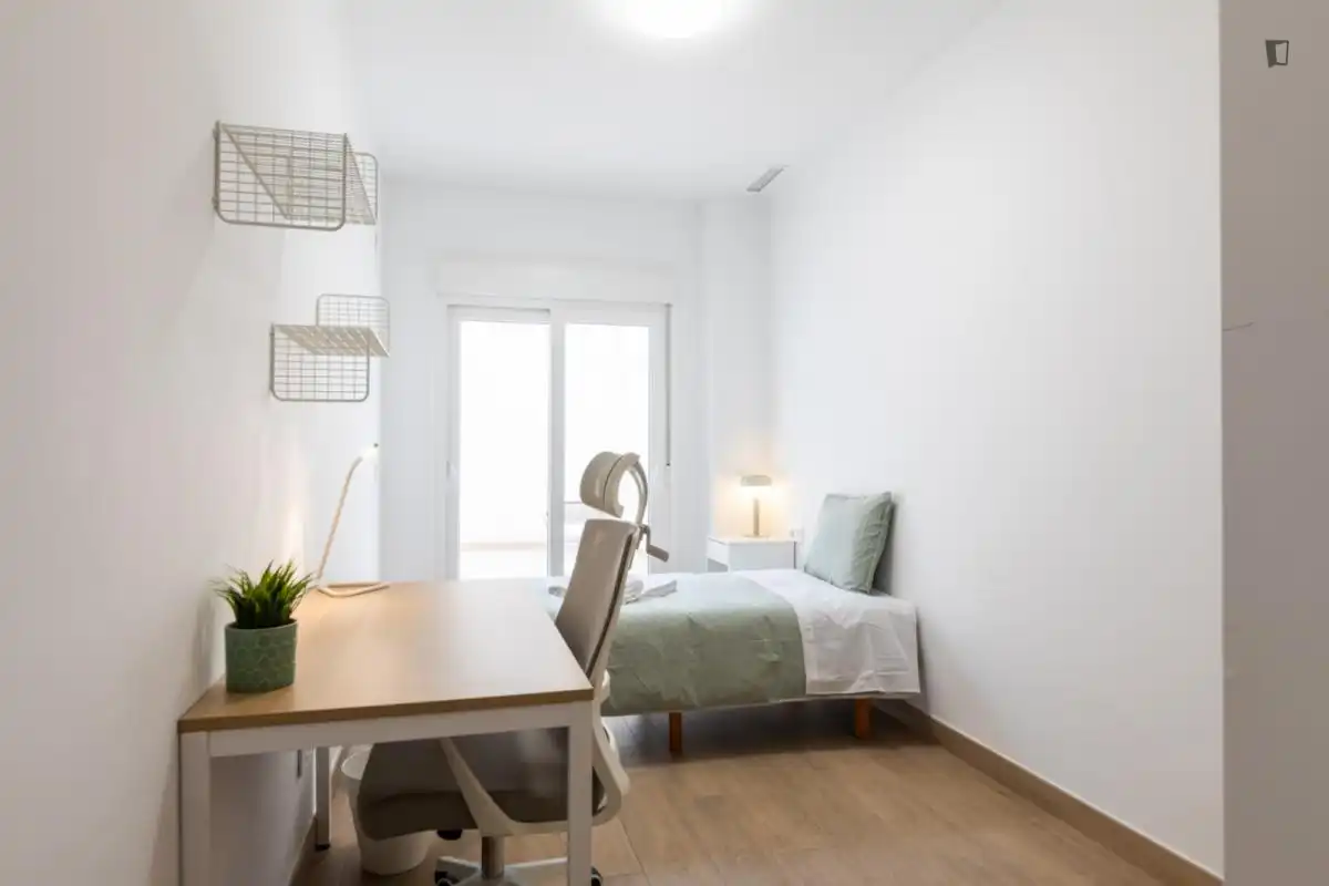 Habitación de Apartamento para compartir en Burjassot con Aire acondicionado, Calefacción y Amueblado