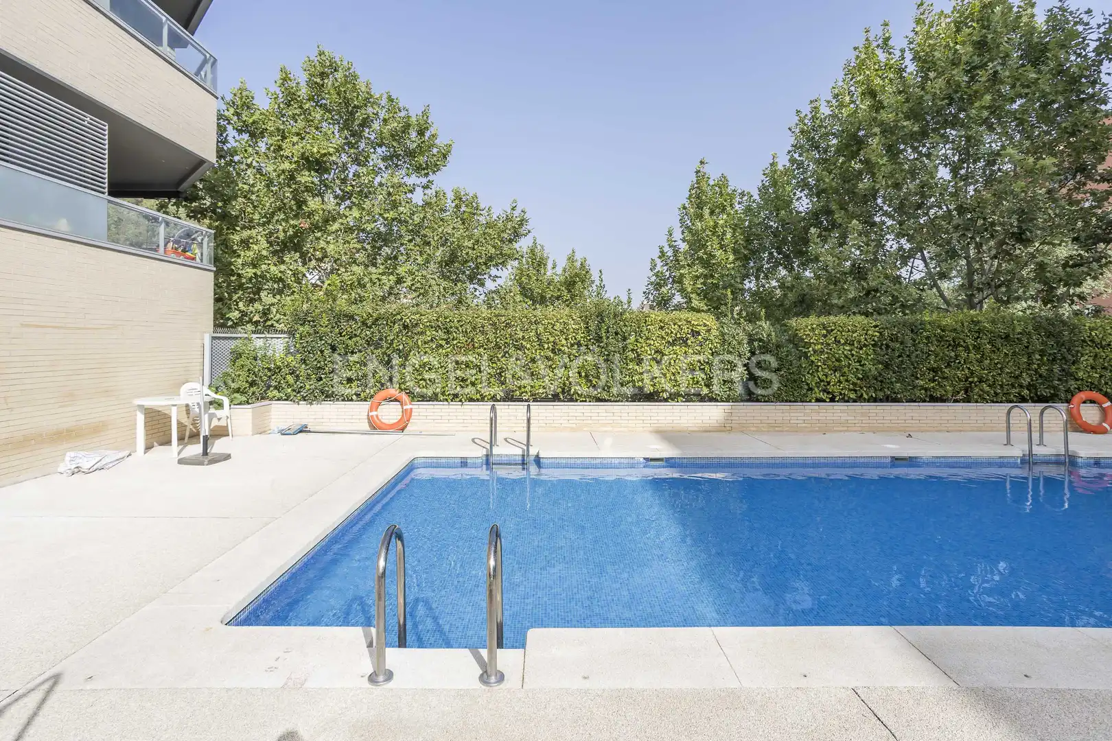 Schwimmbecken von Dachboden zur Miete in Madrid mit Klimaanlage, Heizung und Terrasse