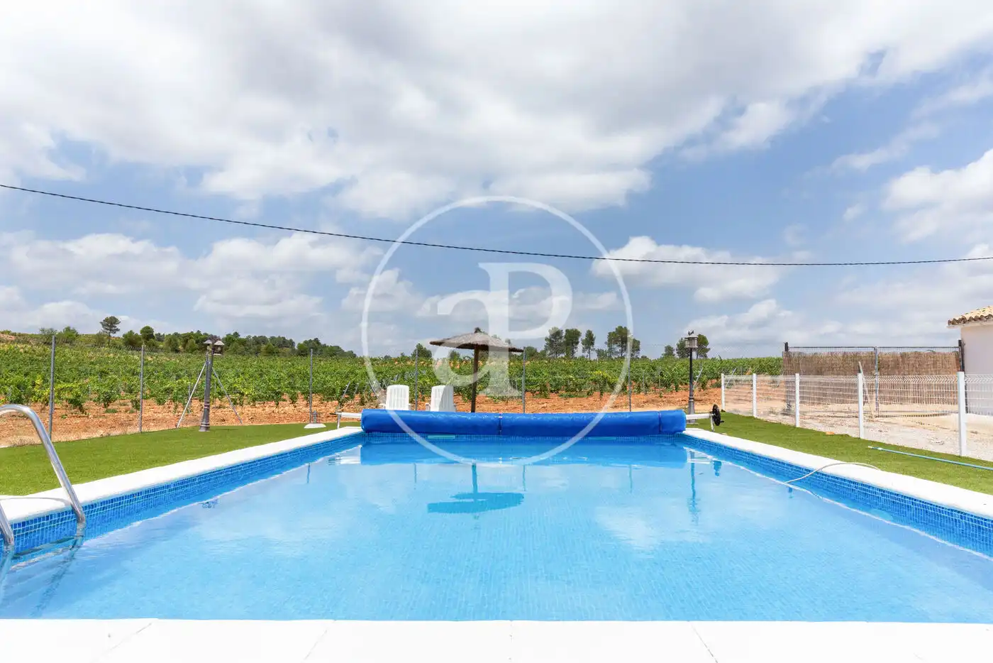 Schwimmbecken von Residential zum Verkauf in Requena