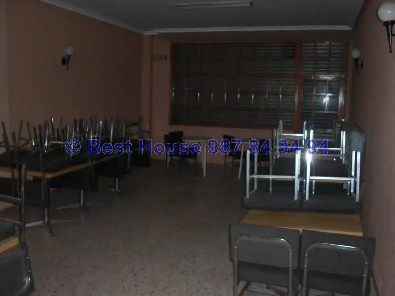 Local en venda a Villasabariego