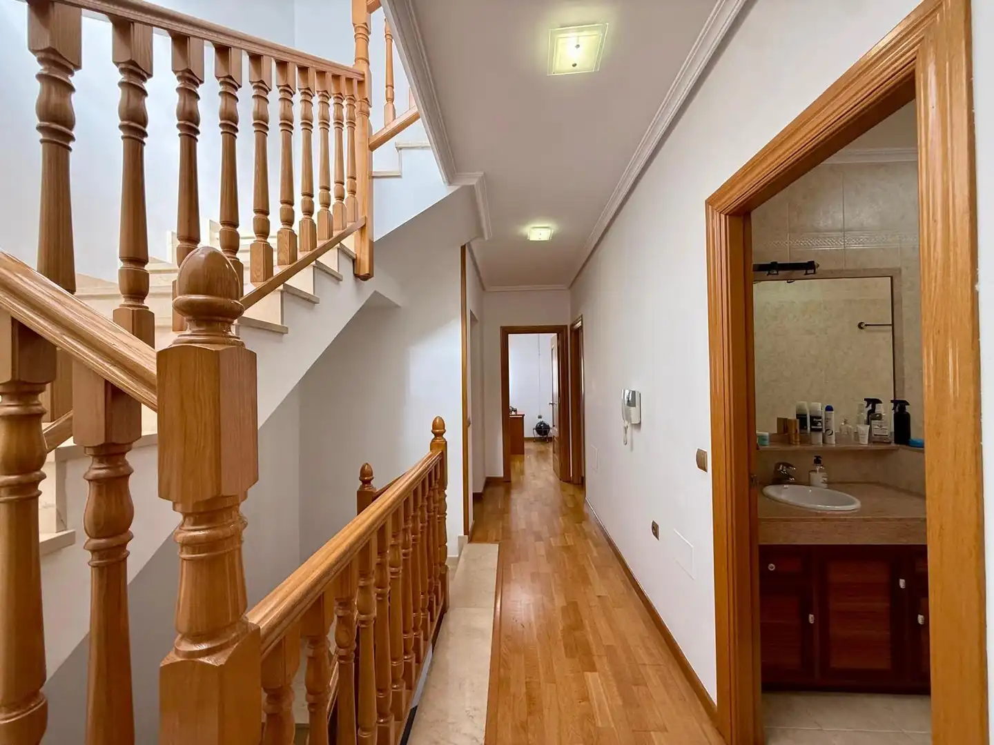 Casa adosada en venta en Almería con Aire acondicionado, Jardín privado y Terraza