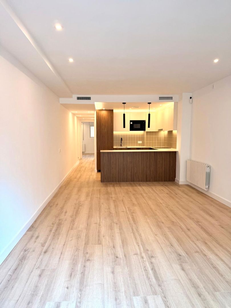 Piso en venta en Carrer Migdia, 9, Eixample Nord