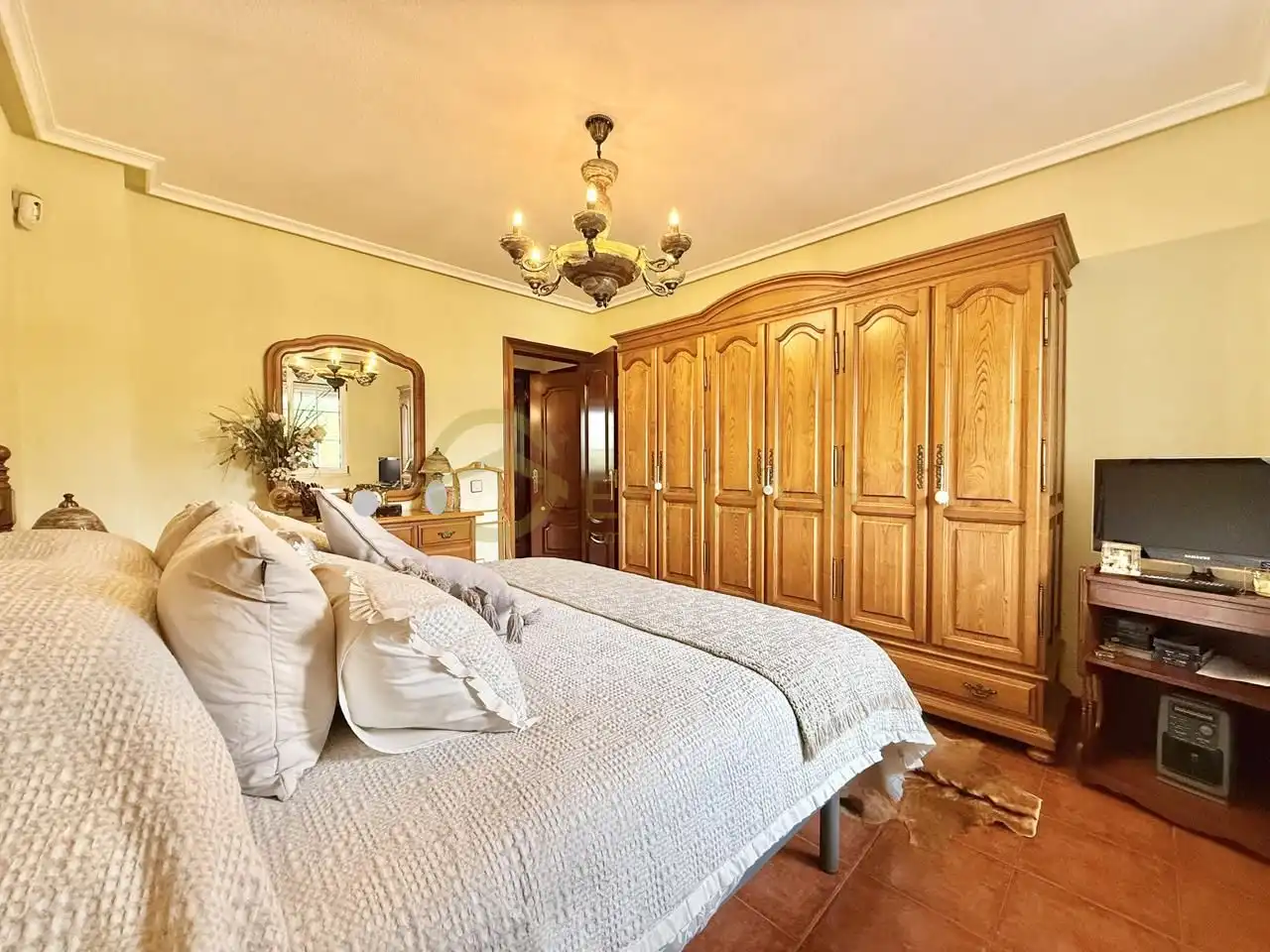 Habitación de Casa o chalet en venta en Castrillón con Calefacción, Jardín privado y Parquet