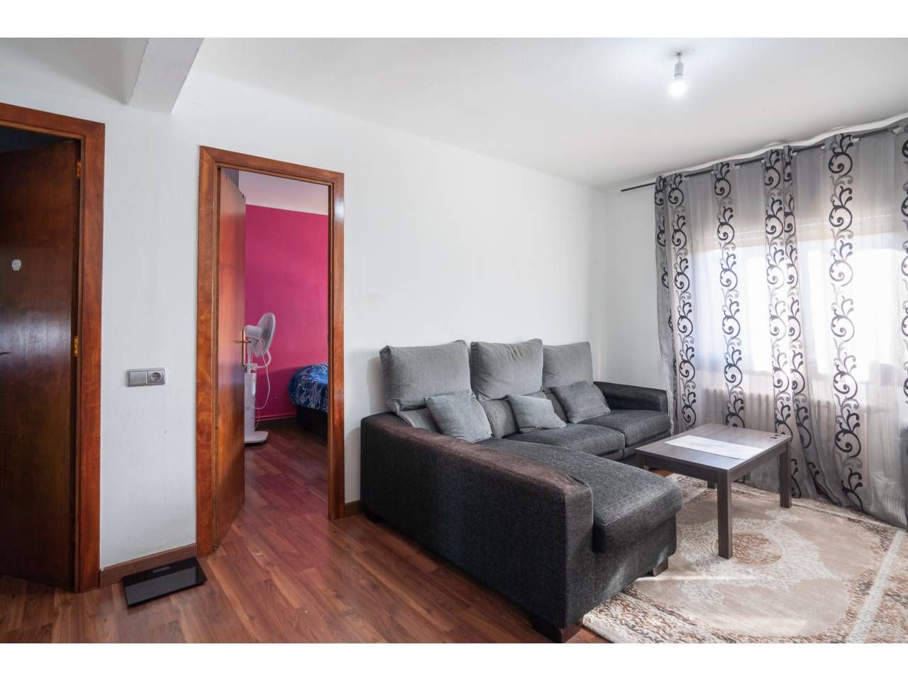 Sala d'estar de Pis en venda en Vic amb Parquet