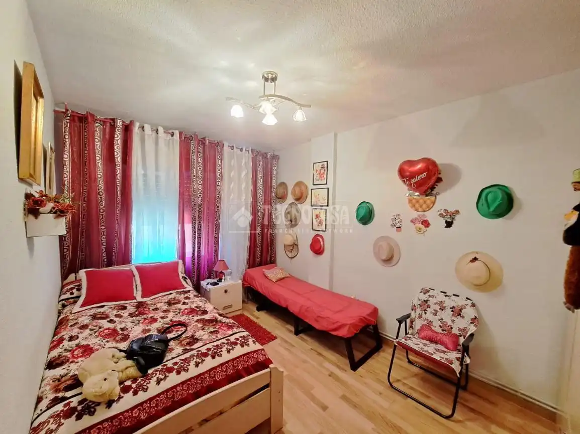 Habitación de Piso en venta en Parla con Calefacción y Terraza