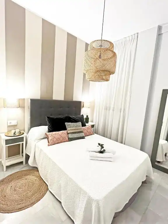 Habitación de Piso de alquiler en Sevilla con Aire acondicionado, Calefacción y Trastero