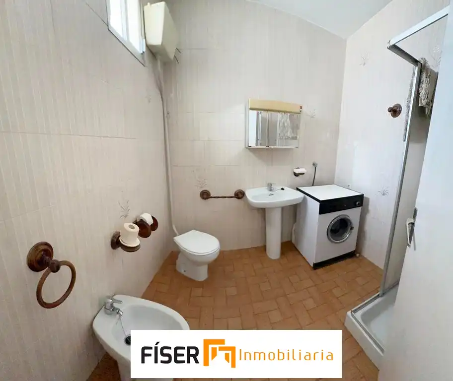 Bathroom of Flat for sale in Medina de las Torres  with Terrace