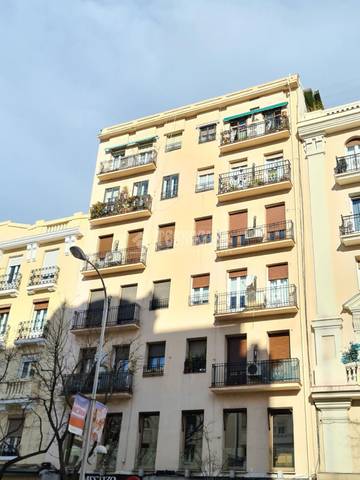 Piso en Alquiler en C. de José Ortega y Gasset en Lista