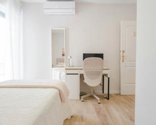Bedroom of Flat to share in  Madrid Capital  with Air Conditioner, Heating and Private garden