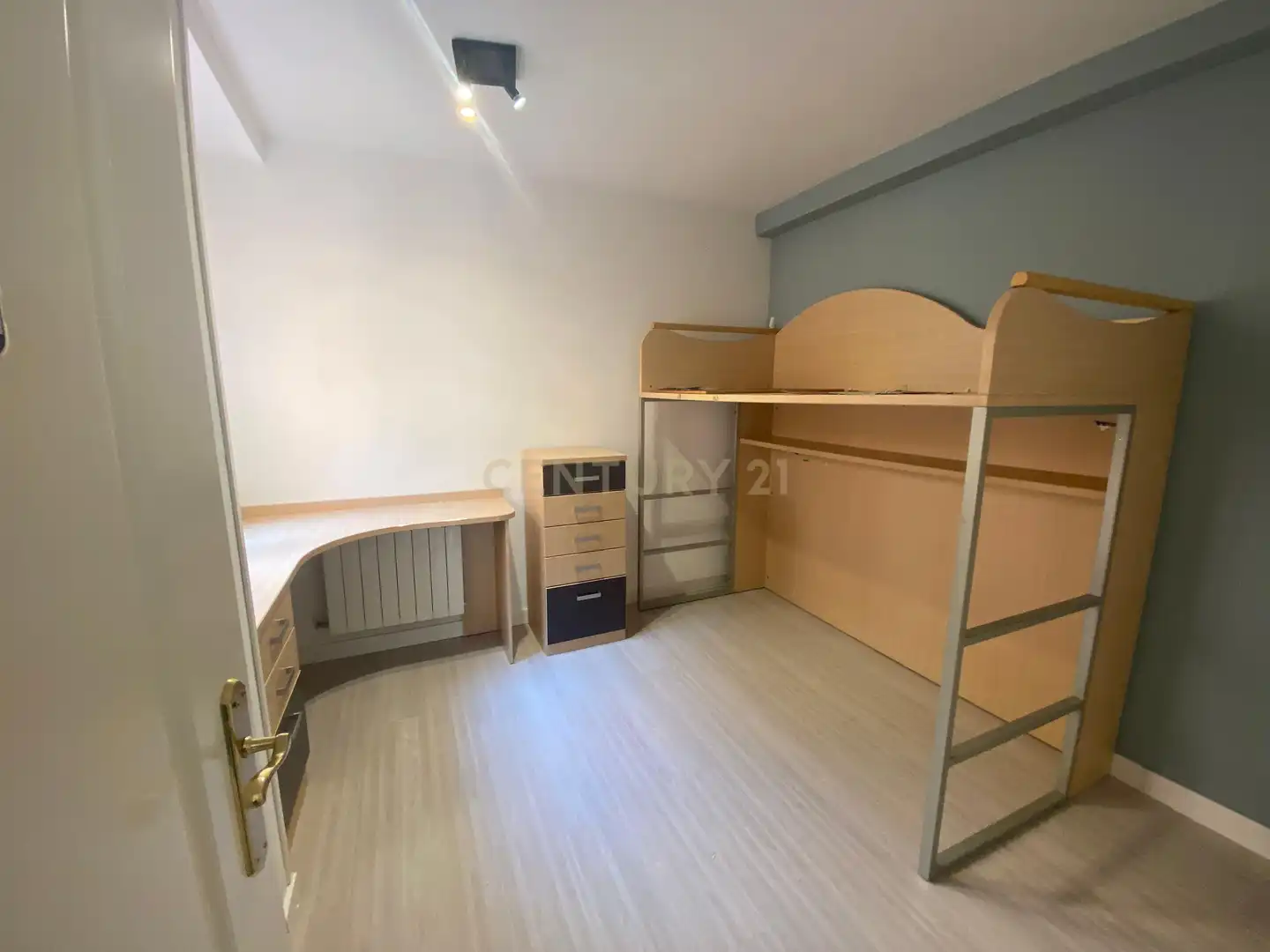 Habitación de Casa o chalet de alquiler en Las Rozas de Madrid con Aire acondicionado, Lavadora y Microondas