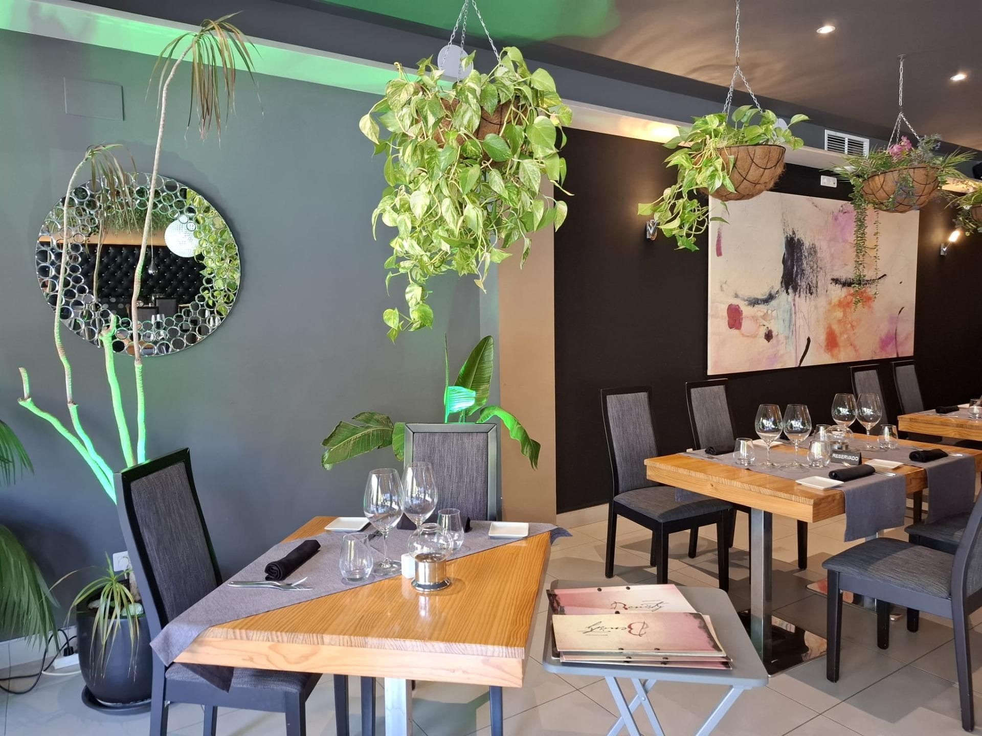 Local en venda en Marbella amb Aire condicionat i Moblat