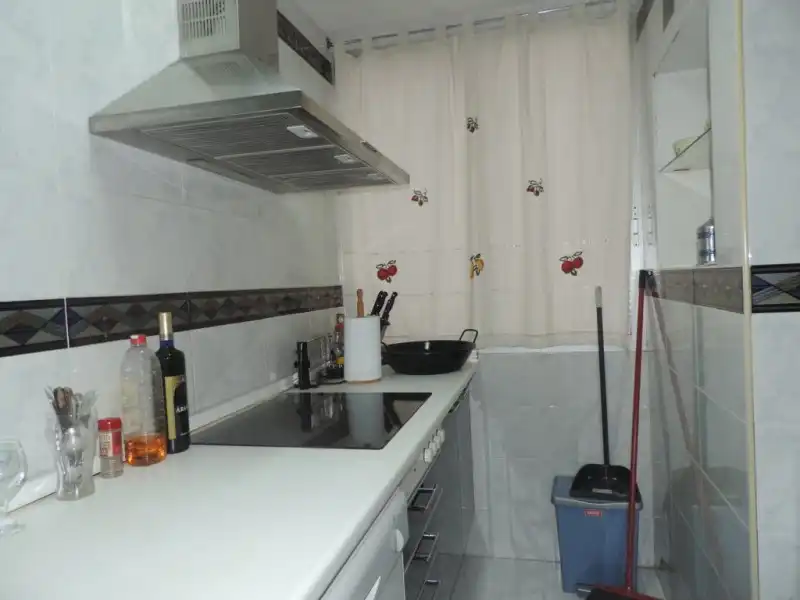 Cocina de Piso en venta en Guadalajara con Calefacción, Parquet y Terraza