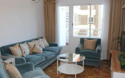 Living room of Flat to rent in  Madrid Capital  with Air Conditioner, Terrace and Furnished