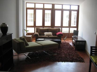 Living room of Apartment to rent in Ferrol  with Heating, Parquet flooring and Furnished