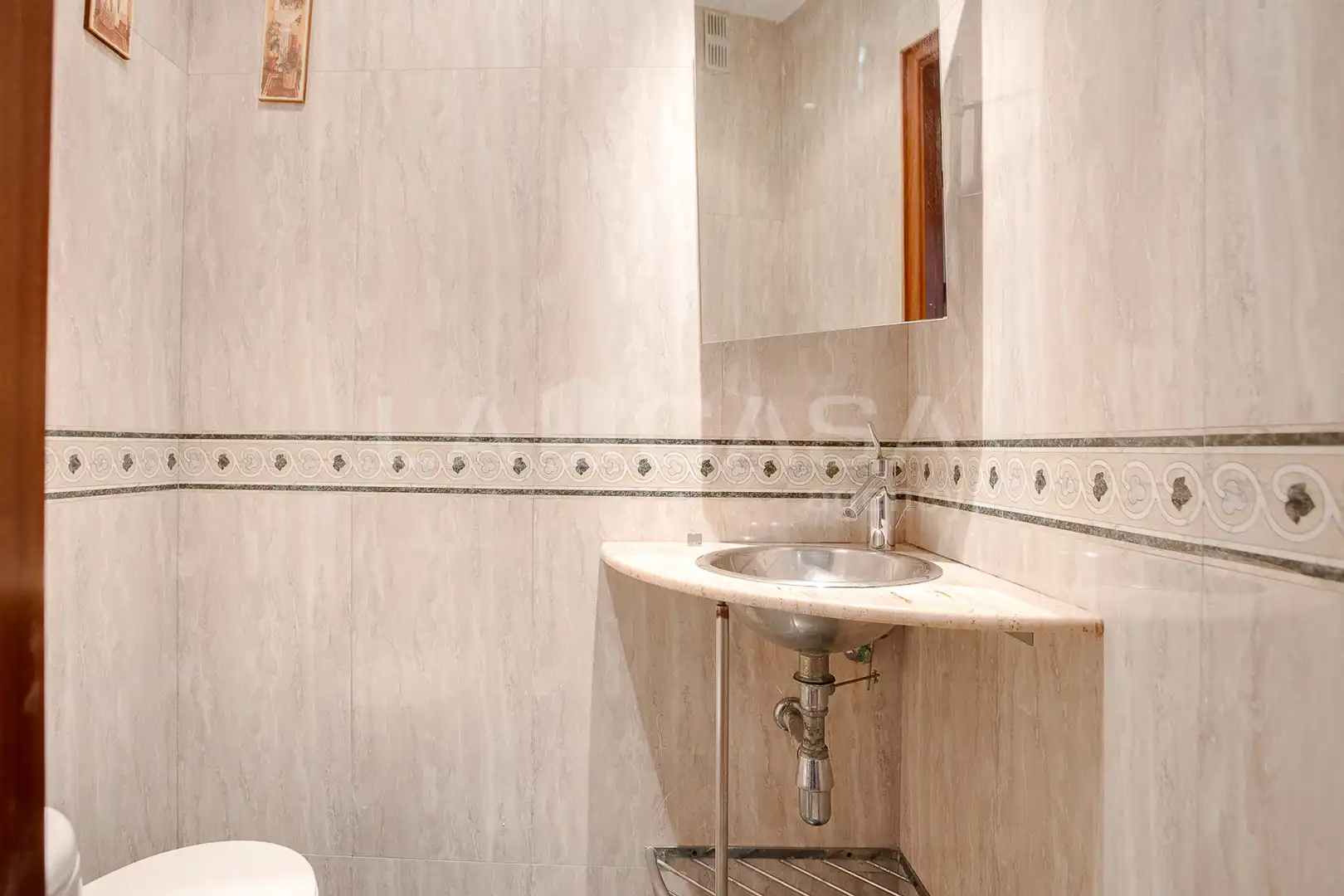 Baño de Piso en venta en Barcelona con Calefacción y Balcón