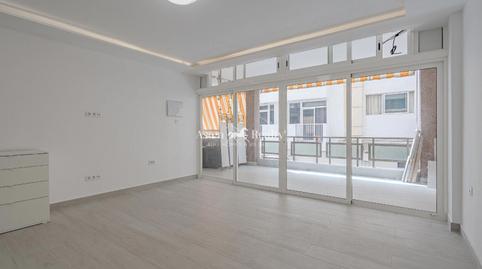 Foto 4 de Piso en venta en Suecia, 23, Los Cristianos, Arona