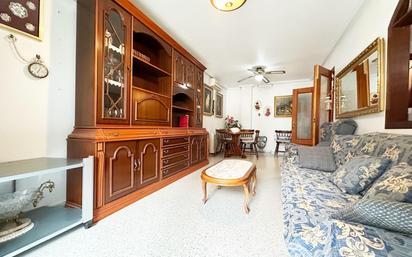 Living room of Flat for sale in Guardamar del Segura  with Air Conditioner, Terrace and Balcony