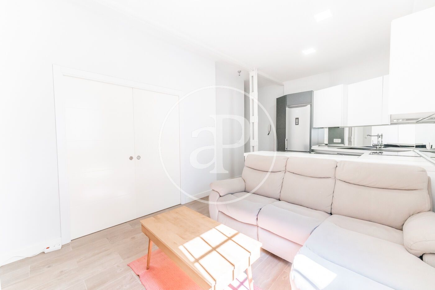 Sala de estar de Piso de alquiler en  Madrid Capital con Aire acondicionado, Calefacción y Amueblado
