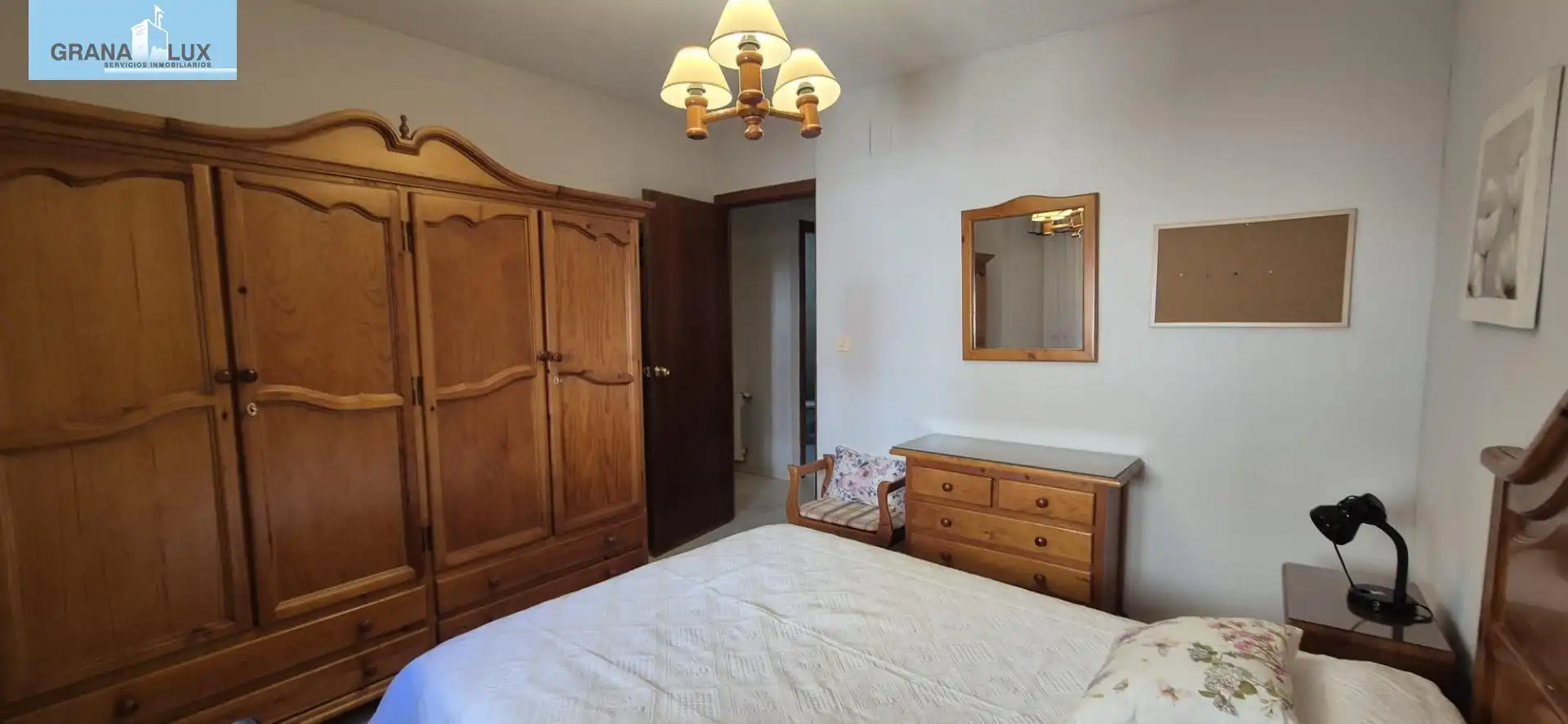 Bedroom of Flat for rent in Granada  with Heating, Furnished and Balcony