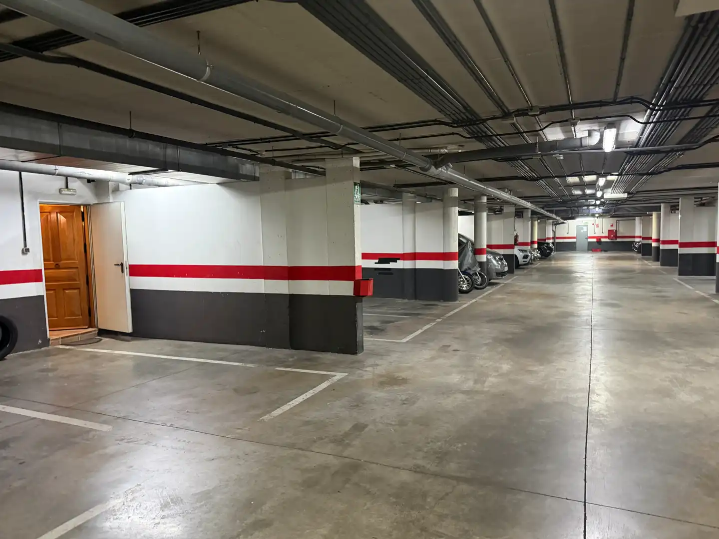 Parking of Houses for sale in Alcalá de Henares  with Air Conditioner, Heating and Private garden