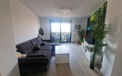 Living room of Flat for sale in Badalona  with Air Conditioner, Heating and Storage room