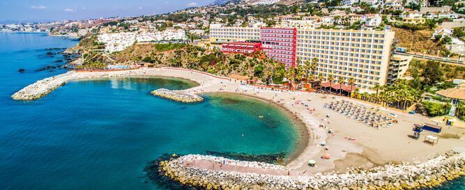 Vista exterior de Pis en venda en Benalmádena amb Piscina i Moblat