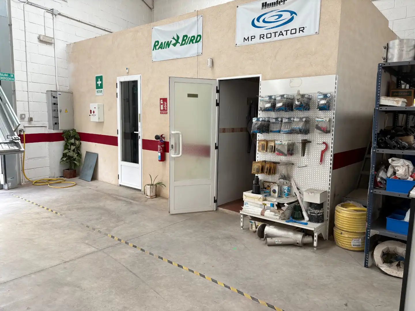 Industriegebäude zum Verkauf in Calle Valle de Alcudia 7, imagen 6