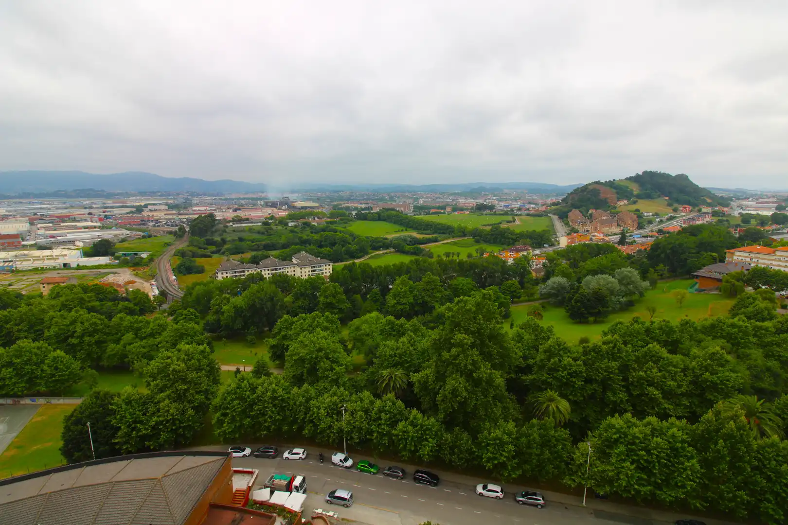 Vista exterior de Pis en venda en Santander amb Calefacció