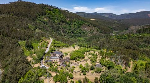 Aldea completa con 17 construcciones en A Pontenova, imatge 2