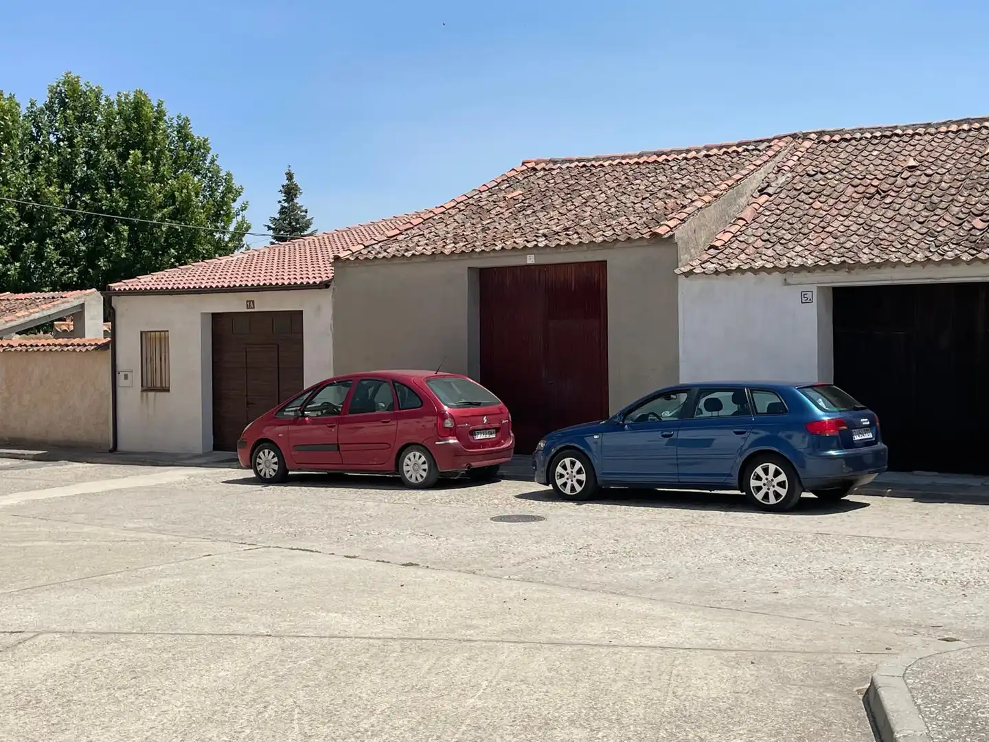 Aparcament de Finca rústica en venda en Escarabajosa de Cabezas amb Jardí privat i Traster