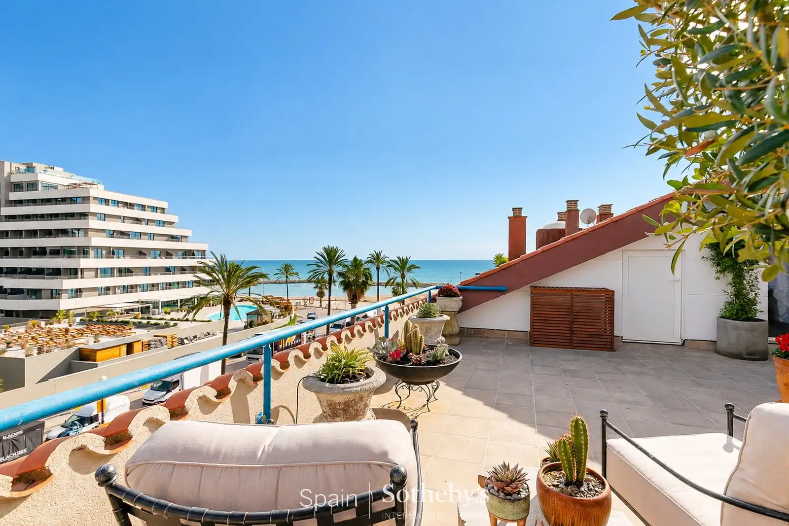 Penthouse with pool for sale in Can Girona - Terramar - Vinyet
