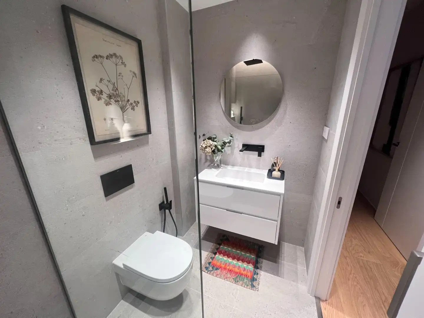 Baño de Apartamento de alquiler en León Capital  con Calefacción, Parquet y Amueblado