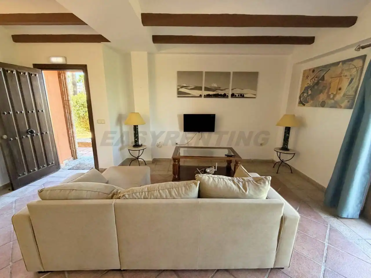 Living room of Flat for sale in La Alcaidesa  with Terrace and Furnished