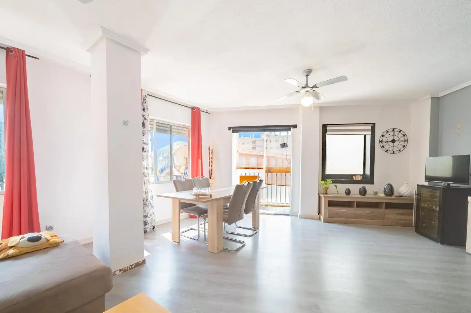 Living room of Flat for sale in Oropesa del Mar / Orpesa  with Furnished and Balcony