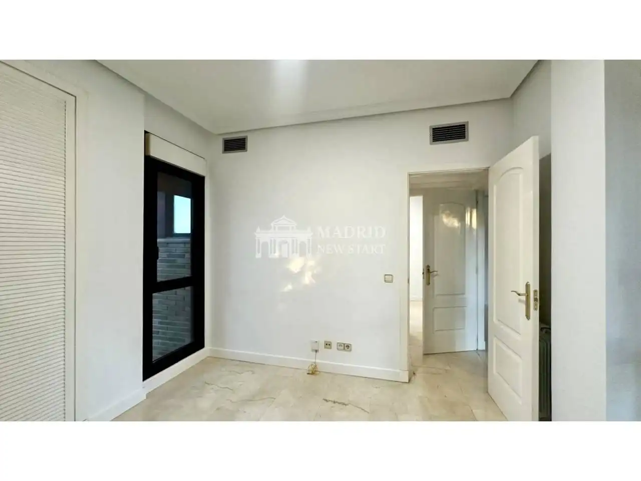 Habitación de Piso de alquiler en Ciudad Lineal