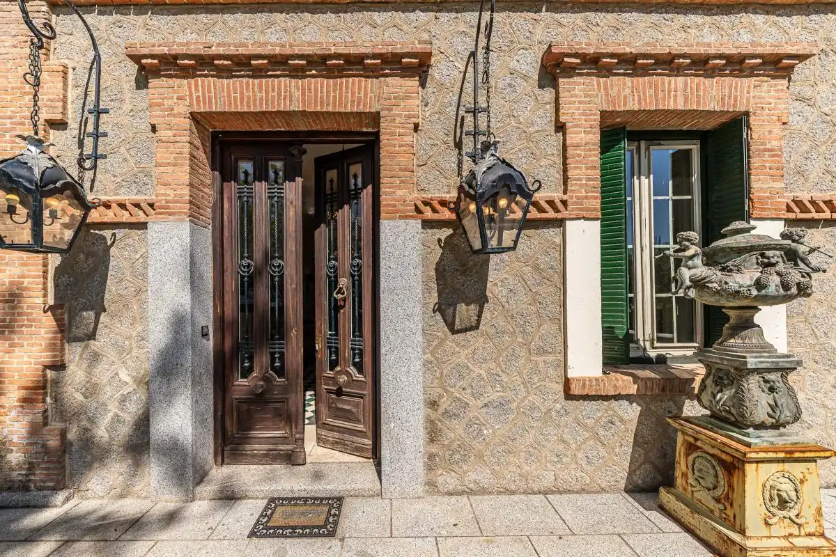 Houses for sale in San Lorenzo de El Escorial  with Air Conditioner, Heating and Private garden