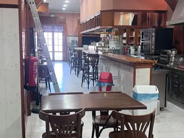 Local en venda en Cartagena amb Aire condicionat i Moblat