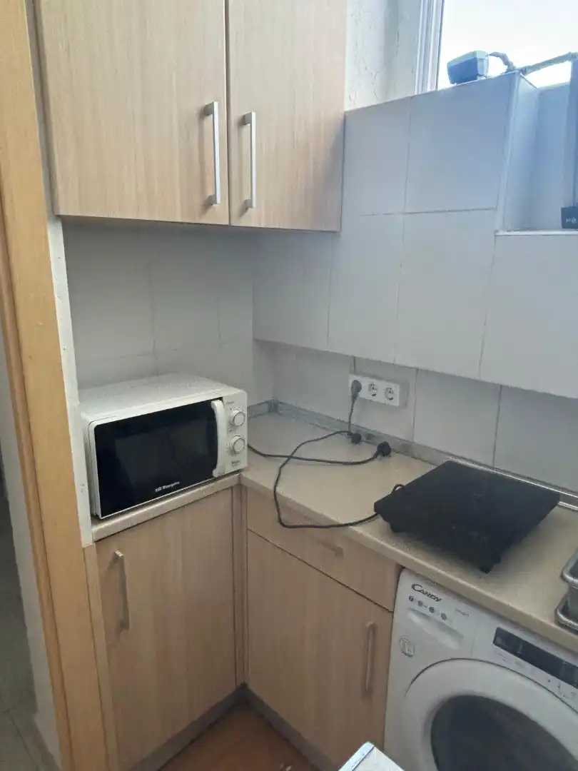 Estudio de alquiler en Carrer del Matemàtic Marzal, 2, La Roqueta