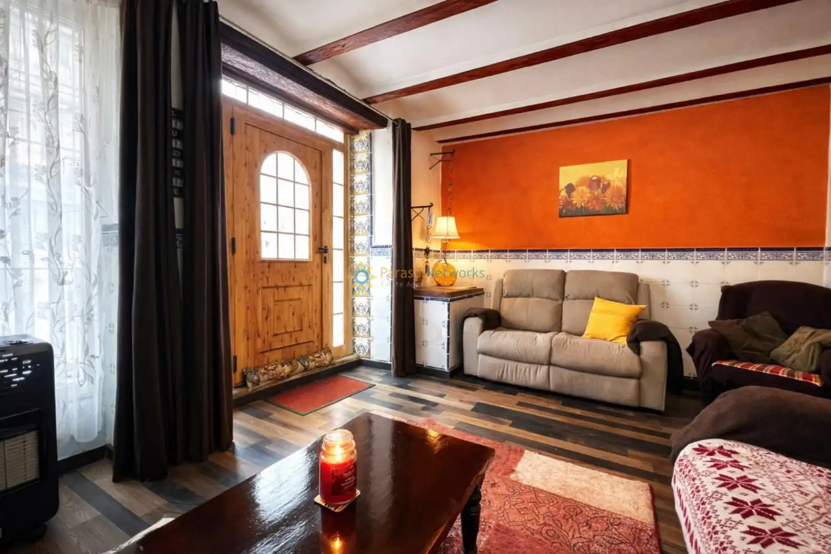 Sala d'estar de Casa adosada en venda en El Palomar amb Terrassa i Traster