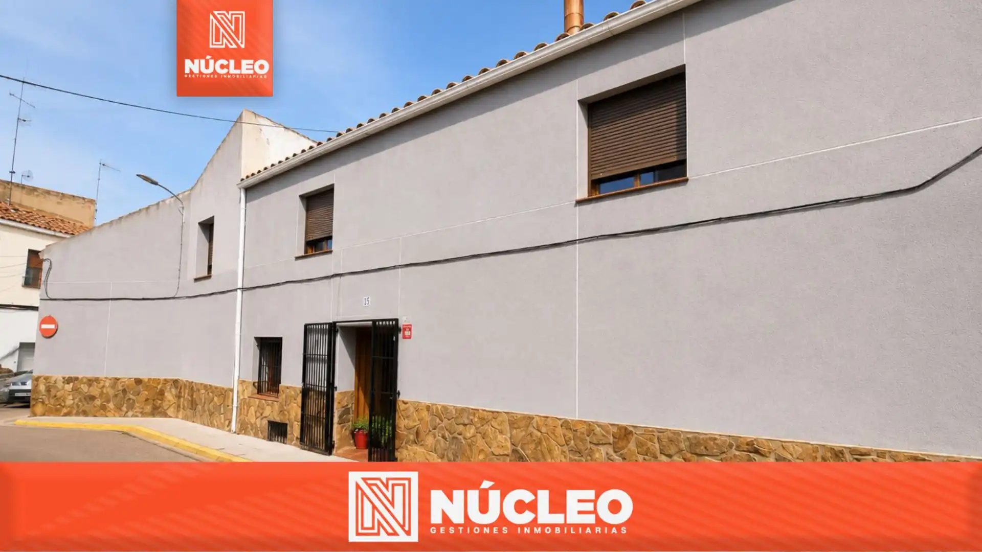 Vista exterior de Casa adosada en venta en Alpera con Amueblado