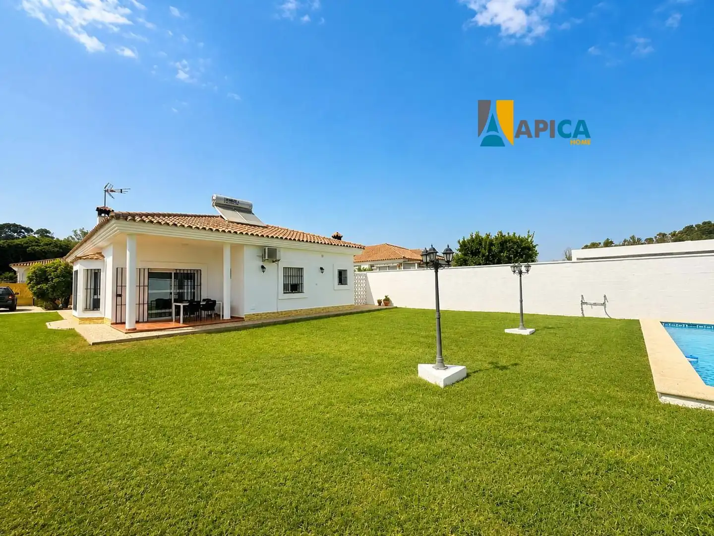 Jardí de Casa o xalet en venda en El Puerto de Santa María amb Aire condicionat, Calefacció i Traster