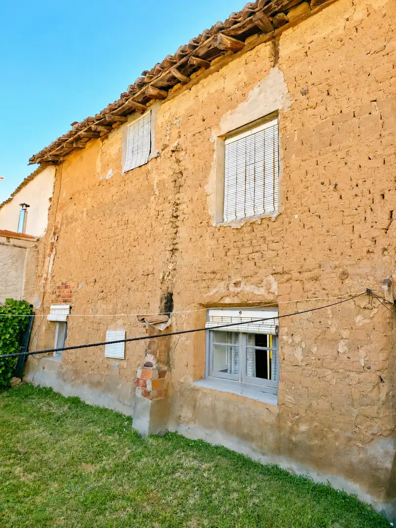 Vista exterior de Casa o xalet en venda en Herrera de Pisuerga amb Calefacció, Parquet i Traster