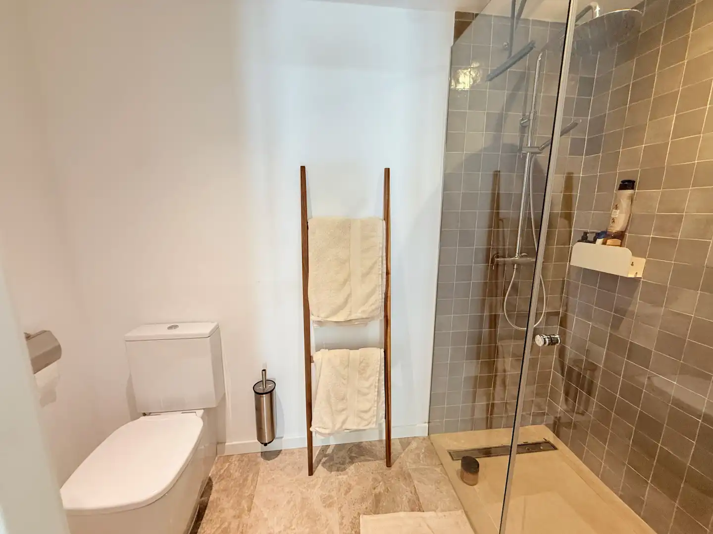 Badezimmer von Einfamilien-Reihenhaus zur Miete in Las Chapas - El Rosario