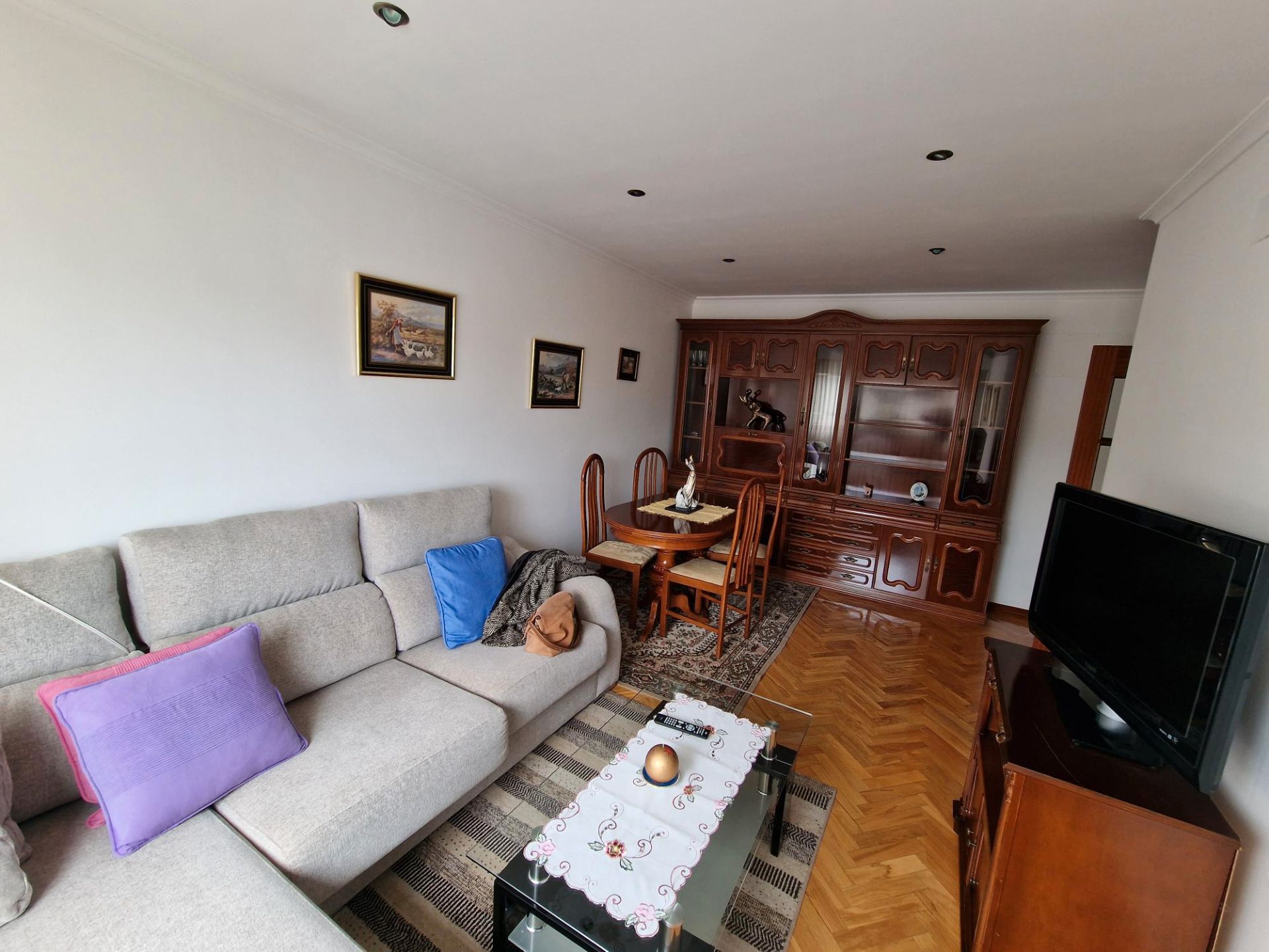 Sala d'estar de Pis en venda en Barbadás amb Calefacció, Parquet i Moblat