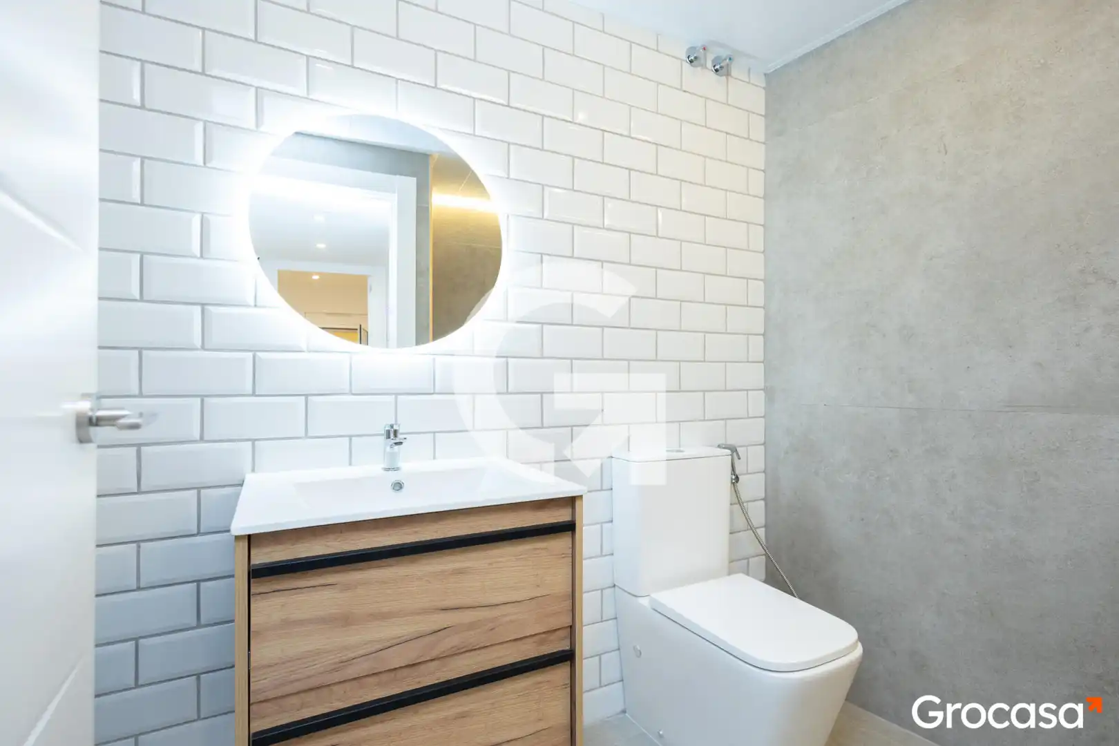 Bathroom of Houses for sale in Sant Boi de Llobregat  with Terrace and Oven