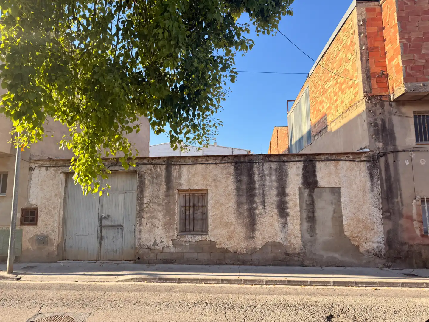 Terreno residencial en venta en Calle Cheste 25, imagen 2