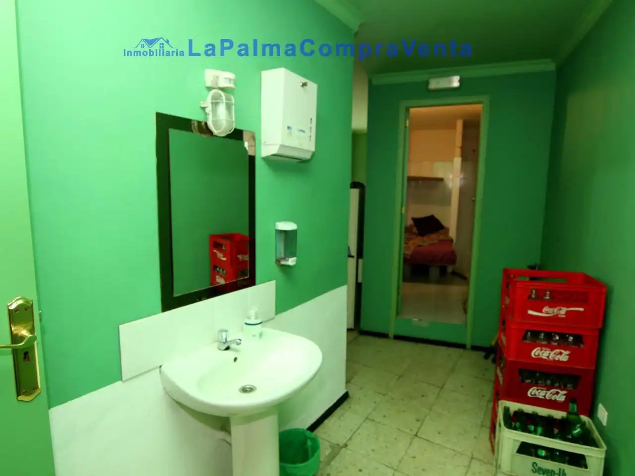 Bathroom of Commercial properties for sale in Santa Cruz de la Palma  with Furnished
